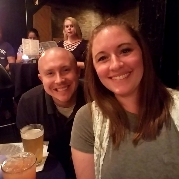 Meet your Posher, Renee - Picture 2 of 7